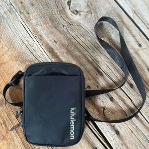Lululemon Easy Access Crossbody